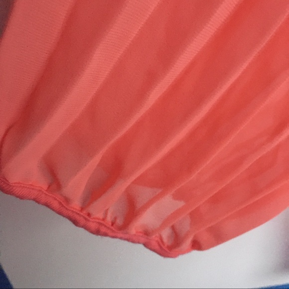 French Laundry Coral Blouse Size 14/16 Sheer Crimped ¾ Length Sleeves - Picture 7 of 10